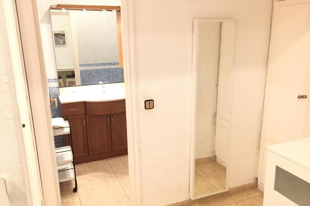 New! Apartment In Sarria Near Metro Barcellona Esterno foto