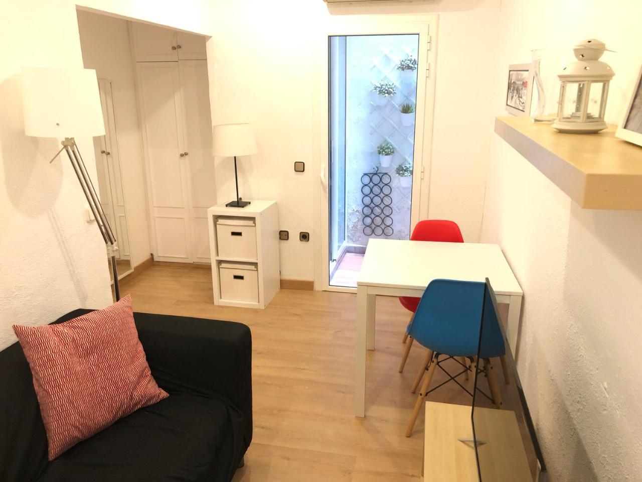 New! Apartment In Sarria Near Metro Barcellona Esterno foto